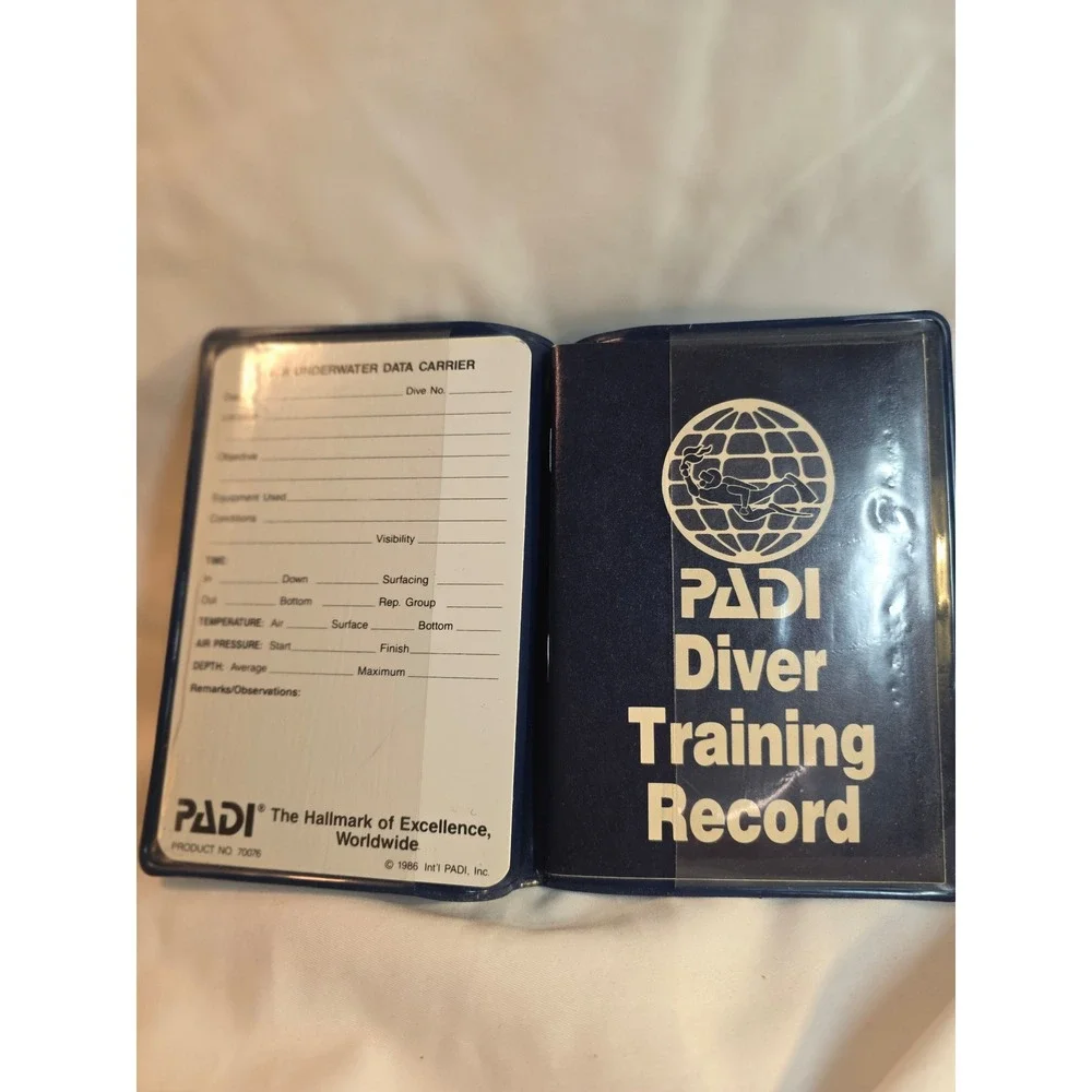 PADI Underwater Passport Scuba Diving Log Book Training Record Navy Blue Vinyl